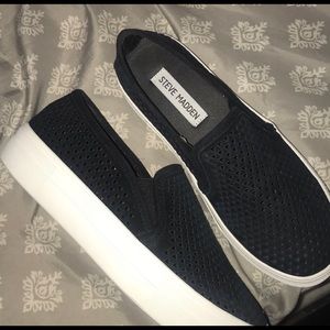 Steve Madden Black Suede Sneakers - size 6